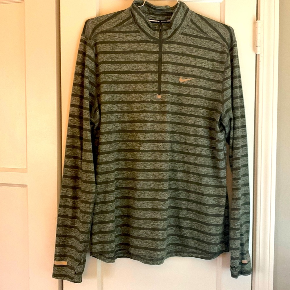 Men’s Nike Running 1/4 zip pullover XL great Condition